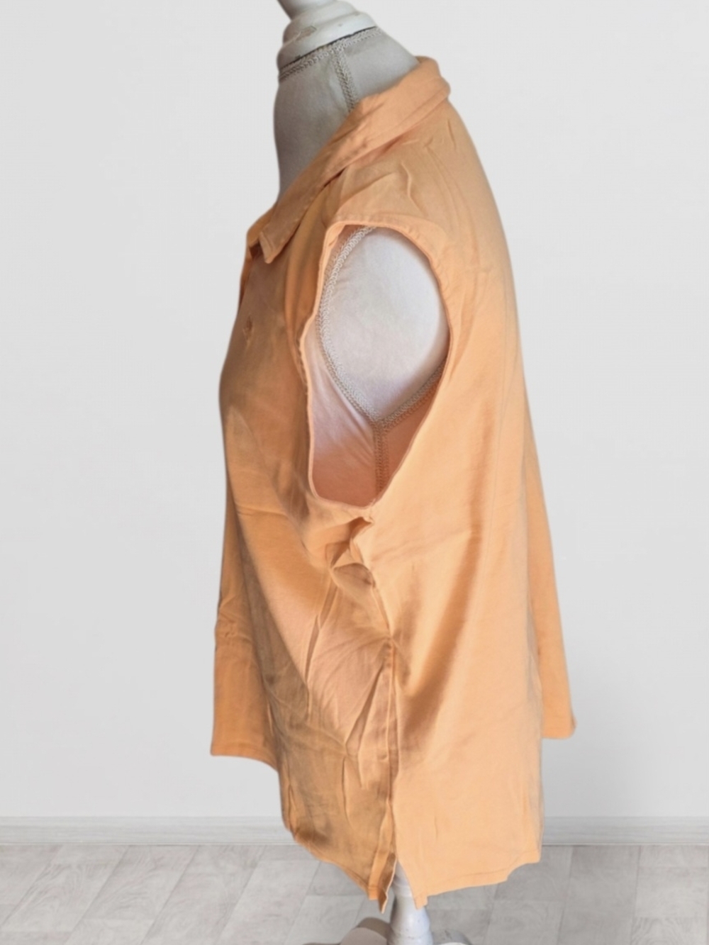 🍑 Rafaella Sleeveless Polo Tank Top in Peach - Picture 2 of 6
